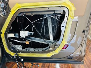 ランドローバー　ディフェンダー　land rover defender 110 90 スピーカー交換　カーオーディオ　メリディアン　meridian ツイーター　ミッドレンジ　スコーカー　ウーハー　サブウーハー　音質改善　音質向上　純正メリディアン　デッドニング　調音施行　断熱　ワイドレンジドライバー　ハイエンド　プレミアムカーオーディオ　ジャガー純正メリディアン　ローバー純正　純正meridian  Mercury Car Audio ce165 FORMULA-X FX-101 プラグアンドプレイ