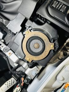 jeep wrangler jl スピーカー交換　カーオーディオ　音質改善　音質向上　デッドニング　　サウンドバー　2インチ　3インチ　4インチ　2.5インチ　フルレンジ　ワイドレンジ　スピーカー　コアキシャル　kicker Audible Physics FORMULA-X FX-101 ram3 ram2 音質志向　純正アルパイン　alpine プラグアンドプレイ　通販　カプラーオン　簡単取付　周波数　イコライザー　アナライザー　rta 周波数特性　測定　カーオーディオ専門店　ワイドレンジドライバ　HOT WIRED ホットワイヤード　サブウーハー　アップグレード