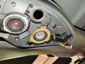 jeep wrangler jl スピーカー交換　カーオーディオ　音質改善　音質向上　デッドニング　　サウンドバー　2インチ　3インチ　4インチ　2.5インチ　フルレンジ　ワイドレンジ　スピーカー　コアキシャル　kicker Audible Physics FORMULA-X FX-101 ram3 ram2 音質志向　純正アルパイン　alpine プラグアンドプレイ　通販　カプラーオン　簡単取付　周波数　イコライザー　アナライザー　rta 周波数特性　測定　カーオーディオ専門店　ワイドレンジドライバ　HOT WIRED ホットワイヤード　サブウーハー　アップグレード