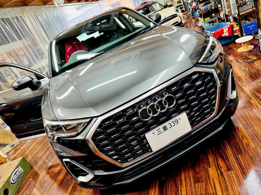 Audi純正のAndroid Auto/CarPlayを後付けインストールする方法：Audi Q3の純正ナビ MIB3/MIB2 の場合