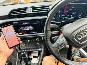 アウディ　純正ナビ　audi q3 q2 a2 a3 a1 q5 q7 audi smartphone interface スマートフォン　インターフェース　CarPlay Android Auto アンドロイド　スマホ　iPhone カープレイ　後付け　コーディング　odb エンジニアリングモード　engineering mode mib2 mib3 mib mmi アウディ純正ナビ　ワイヤレス　usb Googleマップ　Youtube オプション　有効化　coding map conversion 日本語化