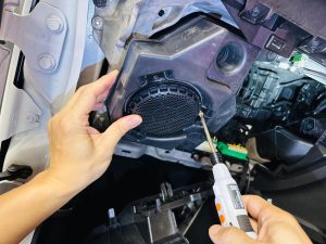 jeep wrangler jl スピーカー交換　カーオーディオ　音質改善　音質向上　デッドニング　　サウンドバー　2インチ　3インチ　4インチ　2.5インチ　フルレンジ　ワイドレンジ　スピーカー　コアキシャル　kicker Audible Physics FORMULA-X FX-101 ram3 ram2 音質志向　純正アルパイン　alpine プラグアンドプレイ　通販　カプラーオン　簡単取付　周波数　イコライザー　アナライザー　rta 周波数特性　測定　カーオーディオ専門店　ワイドレンジドライバ　HOT WIRED ホットワイヤード　サブウーハー　アップグレード
