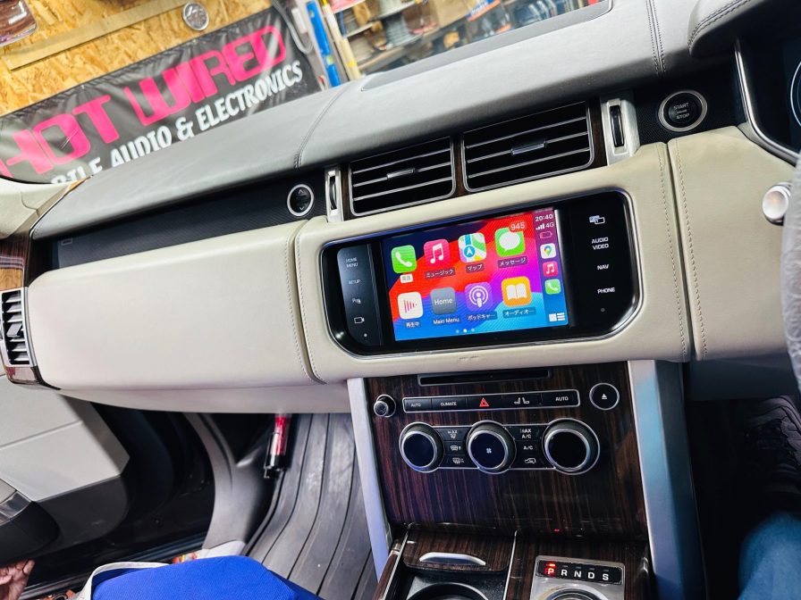 レンジローバー 純正ナビに後付けできる、ワイヤレスApple CarPlay＋Android Auto＋ミラーリング＋映像入力＋USBメディア再生インターフェースのご紹介