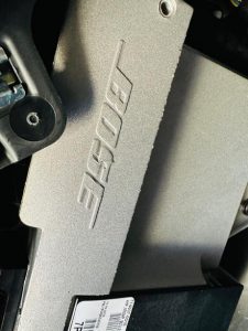 ポルシェ　マカン　ノイズ　　スタティック　カーオーディオ　ナビ　クラリオン　高周波　ボーズ　bose オーディオ　ツイーター　スピーカー　porsche macan カイエン　パラメーラ　911 pcm