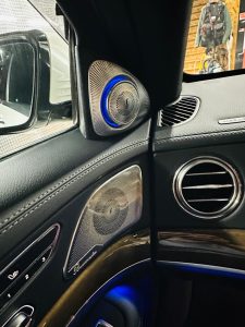 w222 w205 w213 w223 w206 w245 sクラス　cクラス　glc eクラス　3dツイーター　あとづけ　後付け　CarPlay カープレイ　ワイヤレス　Android Auto iPhone AirPlay ミラーリング　hdmi アマゾン　Amazon Fire TV Stick 動画再生　スピーカー交換　音質　カーオーディオ　コーディング　外部入力　aux 有効化　アンビエント　ドアスピーカー　センタースピーカー　ブルメスター　burmester