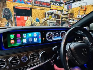 w222 w205 w213 w223 w206 w245 sクラス　cクラス　glc eクラス　3dツイーター　あとづけ　後付け　CarPlay カープレイ　ワイヤレス　Android Auto iPhone AirPlay ミラーリング　hdmi アマゾン　Amazon Fire TV Stick 動画再生　スピーカー交換　音質　カーオーディオ　コーディング　外部入力　aux 有効化　アンビエント　ドアスピーカー　センタースピーカー　ブルメスター　burmester 