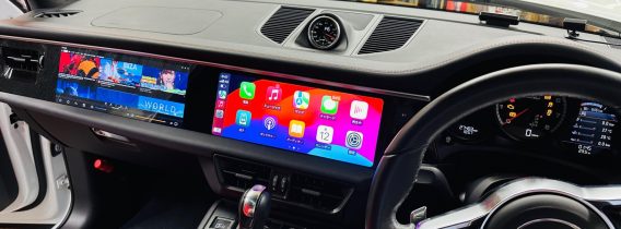 ポルシェ マカン専用 最新型アンドロイドナビ（デュアルモニター ）のご紹介：Porsche Macan カーナビ交換