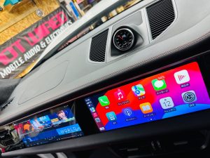 ポルシェ　車種別　マカン　アンドロイドナビ　Android デュアルモニター 12.3 12.5 12.8 テスラ　テスロイド　Youtube CarPlay カープレイ　iPhone ワイヤレス　Android Auto Googleマップ　グーグル　ヤフーカーナビ　クラリオン　純正ナビ　pcm パラメーラ　カイエン　911　2din bose macan porsche ナビ交換　カーナビ　コーディング　coding ポルシェ専用