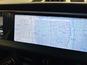 ポルシェ　車種別　マカン　アンドロイドナビ　Android デュアルモニター 12.3 12.5 12.8 テスラ　テスロイド　Youtube CarPlay カープレイ　iPhone ワイヤレス　Android Auto Googleマップ　グーグル　ヤフーカーナビ　クラリオン　純正ナビ　pcm パラメーラ　カイエン　911　2din bose macan porsche ナビ交換　カーナビ　コーディング　coding ポルシェ専用