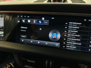 ポルシェ　車種別　マカン　アンドロイドナビ　Android デュアルモニター 12.3 12.5 12.8 テスラ　テスロイド　Youtube CarPlay カープレイ　iPhone ワイヤレス　Android Auto Googleマップ　グーグル　ヤフーカーナビ　クラリオン　純正ナビ　pcm パラメーラ　カイエン　911　2din bose macan porsche ナビ交換　カーナビ　コーディング　coding ポルシェ専用
