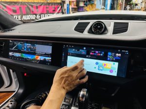 ポルシェ　車種別　マカン　アンドロイドナビ　Android デュアルモニター 12.3 12.5 12.8 テスラ　テスロイド　Youtube CarPlay カープレイ　iPhone ワイヤレス　Android Auto Googleマップ　グーグル　ヤフーカーナビ　クラリオン　純正ナビ　pcm パラメーラ　カイエン　911　2din bose macan porsche ナビ交換　カーナビ　コーディング　coding ポルシェ専用