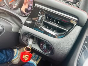 ポルシェ　車種別　マカン　アンドロイドナビ　Android デュアルモニター 12.3 12.5 12.8 テスラ　テスロイド　Youtube CarPlay カープレイ　iPhone ワイヤレス　Android Auto Googleマップ　グーグル　ヤフーカーナビ　クラリオン　純正ナビ　pcm パラメーラ　カイエン　911　2din bose macan porsche ナビ交換　カーナビ　コーディング　coding ポルシェ専用