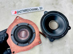 レンジローバー　純正メリディアン　メリディアン　meridian rang rover land rover ディスカバリー　ディフェンダー　ジャガー　センタースピーカー　カーオーディオ　CarPlay 音質　スピーカー交換　ドアスピーカー　スコーカー　ミッドレンジ　ワイドレンジ　ツイーター　ウーハー　dsp　通販　車種別　コネクター　カプラー　ハーネス　プラグアンドプレイ　あとづけ　後付け　ワイヤレス　FORMULA-X FX-101