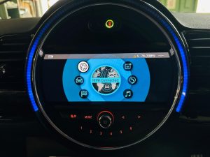 セルフコーディング　コーディング　失敗　iDrive 純正ナビ　修理　ヘッドユニット　nbt nbtevo id5 id6 coding bimmercode odb スマートフォン　bmw mini benz audi ベンツ　アウディ　esys bimmer CarPlay カープレイ　有効化　フルスクリーン　全画面　id7 後付け　再起動　繰り返す　バッテリー上がり　エラーコード　エラー消去　ミニクーパー　クラブマン f54 f55 f56 f57 クーパー　iPhone キャンセラー　ビマーズコード