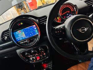 セルフコーディング　コーディング　失敗　iDrive 純正ナビ　修理　ヘッドユニット　nbt nbtevo id5 id6 coding bimmercode odb スマートフォン　bmw mini benz audi ベンツ　アウディ　esys bimmer CarPlay カープレイ　有効化　フルスクリーン　全画面　id7 後付け　再起動　繰り返す　バッテリー上がり　エラーコード　エラー消去　ミニクーパー　クラブマン f54 f55 f56 f57 クーパー　iPhone キャンセラー　ビマーズコード