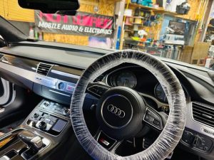 audi a8 s8 a6 a4 a1 a2 a3 後付け　ワイヤレス　CarPlay カープレイ　Android Auto アンドロイドオート　ミラーリング　AirPlay iPhone 動画　Youtube インターフェース　hdmi入力　アマゾン　プライムビデオ　Fire TV Stick fulu netflix tver Googleマップ　