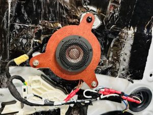 アウディ　純正　ボーズ　bose b&o バングアンドオルフセン　ボーズサウンド　スピーカー交換　スコーカー　ミッドレンジ　2インチ ワイドレンジドライバー　音質　カーオーディオ　CarPlay 通販　車種別　カプラー　プラグアンドプレイ　簡単取付　ハイエンド　カープレイ　デッドニング アウディ　a8 s8 s7 a7 a6 s6 q5 q7 q8 a4 a3 a2 a1 カーオーディオ専門店　名古屋　ホットワイヤード