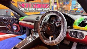 porsche 718 cayman pcm4 pcm5 pcm6 pcm7 ポルシェ ケイマン ボクスター 911 カレラ ボーズ サウンド bose sound burmester ブルメスター 純正ボーズ 純正bose スピーカー交換 ツイーター ウーハー ミッドレンジ スコーカー デッドニング CarPlay カーオーディオ カープレイ スピーカー交換 Mercury Car Audio HOT WIRED 名古屋 音質改善 音質向上