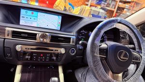 レクサス レクサス純正 純正ナビ 後付け CarPlay カープレイ ワイヤレス AVインターフェース インターフェース HDMI USB 映像入力 HDMI入力 動画再生 動画視聴 Fire TV Stick amazon アマゾン プライム ビデオ ネットリックス ミラーリング Youtube fulu tver フルスクリーン Bluetooth iPhone iPhone 17 16 15 14 google Googleマップ アプリ カーナビ ヤフー 名古屋 HOT WIRED
ホットワイヤード マクレビ スピーカー交換 カーオーディオ専門店 カープレイモジュール アンドロイド gs350 gs300 gs450 ls460 ls600