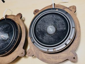 レクサス　純正　マークレビンソン lexus rx500h rx350h rx nx is ls lx es lm lc Mark Levinson スピーカー交換　カーオーディオ　unity ウーハー　スコーカー　ミッドレンジ　ワイドレンジ　2インチ　 ワイドレンジドライバ　ミッドウーハー　サブウーハー　音質　周波数　抵抗値　インピーダンス　位相　フェーズ　最適化　車種別　専用　通販　インナーバッフル　ハーネス　コネクター　デッドニング　アナライザー　解析　測定　音響　ツイータ　音質改善　マクレビ　HOT WIRED ホットワイヤード　Mercury Car Audio マーキュリー　FORMULA-X FX-101　