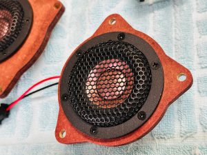 porsche 718 cayman pcm4 pcm5 pcm6 pcm7 ポルシェ ケイマン ボクスター 911 カレラ ボーズ サウンド bose sound burmester ブルメスター 純正ボーズ 純正bose スピーカー交換 ツイーター ウーハー ミッドレンジ スコーカー デッドニング CarPlay カーオーディオ カープレイ スピーカー交換 Mercury Car Audio HOT WIRED 名古屋 音質改善 音質向上