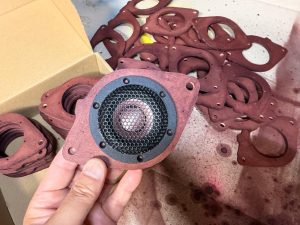 レクサス　純正　マークレビンソン lexus rx500h rx350h rx nx is ls lx es lm lc Mark Levinson スピーカー交換　カーオーディオ　unity ウーハー　スコーカー　ミッドレンジ　ワイドレンジ　2インチ　 ワイドレンジドライバ　ミッドウーハー　サブウーハー　音質　周波数　抵抗値　インピーダンス　位相　フェーズ　最適化　車種別　専用　通販　インナーバッフル　ハーネス　コネクター　デッドニング　アナライザー　解析　測定　音響　ツイータ　音質改善　マクレビ　HOT WIRED ホットワイヤード　Mercury Car Audio マーキュリー　FORMULA-X FX-101　