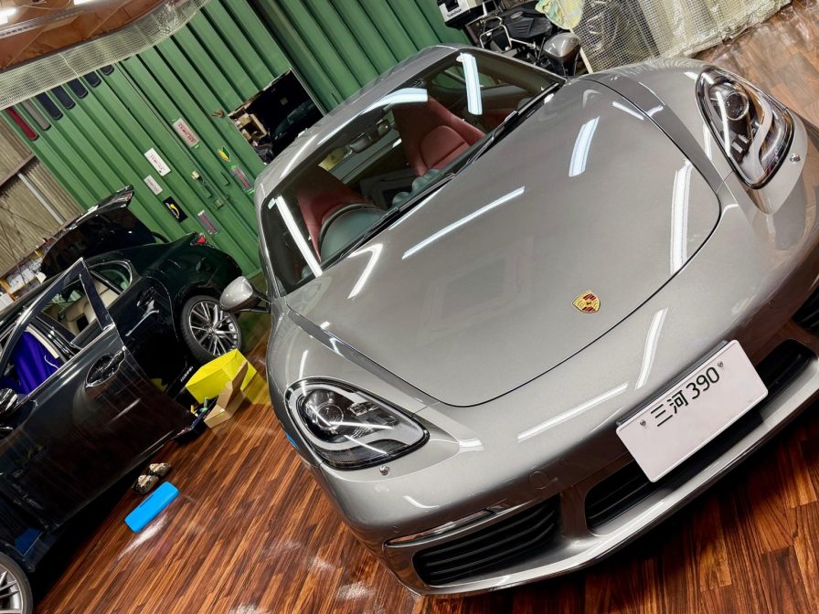 Porsche 718 Cayman ポルシェ純正BOSEサウンドの音質向上のための正しいスピーカー交換のやり方