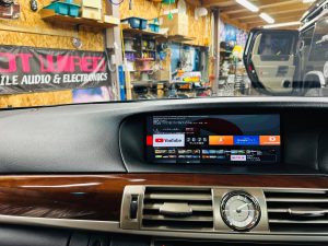 レクサス　純正ナビ　後付け　ワイヤレス　CarPlay カープレイ　アンドロイドオート　Android Auto
ミラーリング　airplay hdmi firetv amazon apple iphone Fire TV Stick ファイヤーtv lexus ls460 ls600 gs300 gs450 gs350 gsf is300 is350 レクサス純正ナビ　HDIM入力　動画　映像入力　ビデオ入力　外部入力　ブルーレイ　Netflix
fulu プライムビデオ　アマゾン　Youtube maeba tver googl Googleマップ　グーグルマップ　ミラーリング　avインターフェース　　カーナビ　アップル　映像　名古屋　ホットワイヤード
