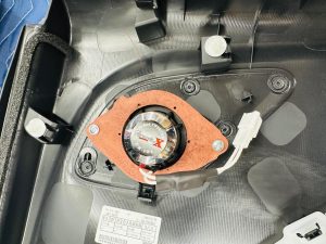 lexus lbx レクサス　純正　Mark Levinson マークレビンソン　スピーカー交換　音質　unity スピーカー　ツイーター　高音　低音　センタースピーカー　ダッシュボード　ドアスピーカー　ウーハー　サブウーハー　マクレビ　ワイドレンジ　フルレンジ　2インチ ワイドレンジドライバー　AudioCircle Audible Physics Mercury Car Audio HOT WIRED ホットワイヤード　名古屋　カーオーディオ　カーオーディオ専門店
ユニティ