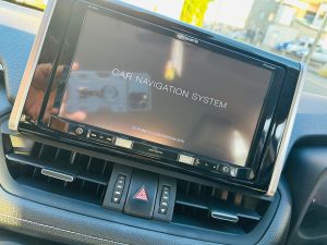 カーナビ 社外品 純正ナビ 外部入力 aux hdmi rca あとづけ 後付け CarPlay カープレイ Android Auto アンドロイド スマホ ミラーリング 汎用 ワイヤレス iPhone Youtube airplay airdrop ユーチューブ 動画 再生 視聴 動画アプリ Googleマップ トヨタ rav4 パイオニア カロッツエリア ホットワイヤード 名古屋