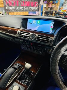 レクサス　純正ナビ　後付け　ワイヤレス　CarPlay カープレイ　アンドロイドオート　Android Auto
ミラーリング　airplay hdmi firetv amazon apple iphone Fire TV Stick ファイヤーtv lexus ls460 ls600 gs300 gs450 gs350 gsf is300 is350 レクサス純正ナビ　HDIM入力　動画　映像入力　ビデオ入力　外部入力　ブルーレイ　Netflix
fulu プライムビデオ　アマゾン　Youtube maeba tver googl Googleマップ　グーグルマップ　ミラーリング　avインターフェース　　カーナビ　アップル　映像　名古屋　ホットワイヤード