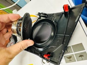 lexus lbx レクサス　純正　Mark Levinson マークレビンソン　スピーカー交換　音質　unity スピーカー　ツイーター　高音　低音　センタースピーカー　ダッシュボード　ドアスピーカー　ウーハー　サブウーハー　マクレビ　ワイドレンジ　フルレンジ　2インチ ワイドレンジドライバー　AudioCircle Audible Physics Mercury Car Audio HOT WIRED ホットワイヤード　名古屋　カーオーディオ　カーオーディオ専門店
ユニティ