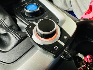 カーナビ 社外品 純正ナビ 外部入力 aux hdmi rca あとづけ 後付け CarPlay カープレイ Android Auto アンドロイド スマホ ミラーリング 汎用 ワイヤレス iPhone Youtube airplay airdrop ユーチューブ 動画 再生 視聴 動画アプリ Googleマップ トヨタ rav4 パイオニア カロッツエリア