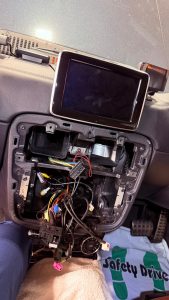 g350 g500 g550 g600 gクラス　ゲレンデ　ゲレンデヴァーゲン　ゲレンデバーゲン　gwagon ベンツ純正ナビ　コマンド　カーナビ　修理　移植　載せ替え　音が出ない　can bus キャンバス　バックカメラ　映らない　コーディング　アンドロイドナビ　ntg5 ngt5.0 ntg5.1 ntg4.7 ntg4.5 ntg5.5 ntg6 ntg7 再起動　電ガンが落ちる　盗難防止機能　ブラックアウト　グレーアウト　w222 w205 w231 w223 w178 w463 w465