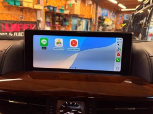 レクサス 純正ナビ 後付け あとづけ ワイヤレス CarPlay カープレイ アンドロイドオート Android Auto ミラーリング airplay hdmi firetv amazon apple iphone Fire TV Stick ファイヤーtv lexus LX570 ランクル 200ランドクルーザー 200系 トヨタ純正ナビ レクサス純正ナビ HDIM入力 動画 映像入力 ビデオ入力 外部入力 ブルーレイ Netflix fulu プライムビデオ アマゾン Youtube ameba tver disney+ googl Googleマップ グーグルマップ ミラーリング avインターフェース カーナビ アップル 映像 名古屋 ホットワイヤード