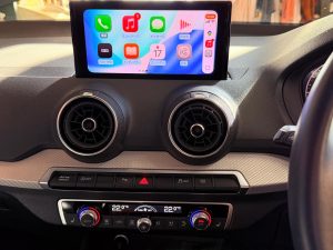 アウディ 純正ナビ audi smartphone interface スマートフォン インターフェース mmi mib3 mib3 mmi plus q2 q3 CarPlay カープレイ アンドロイドオート Android Auto iPhone アンドロイド 後付け あとづけ コーディング 有効化 オプション インストール Apple CarPlay アウディ純正 audi純正 名古屋 HOT WIRED スプレッドk avi