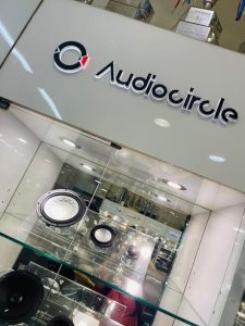 AudioCircle オーディオサークル rainbow 2インチ ワイドレンジドライバー　3インチ　2inch 3icnh HL-M2 HL-M3 ハイエンド　カーオーディオ　bose対応 Mark Levinson マークレビンソン　メーカー純正　純正　プレミアムカーオーディオ　ダッシュボード　センタースピーカー　unity ワイドディスパーション　スコーカー　フルレンジ　ミッドレンジ　コアキシャル　kicker 車種別　トヨタ純正JBL ハーマンカードン　Harman kardon burmester meridian bose focal b&w b&o バウワース　ウィルキンス　Bang & Olufsen バングアンドオルフセン　ブルメスター　スピーカー交換　アップグレード　スピーカー　カーオーディオ専門店　通販　抵抗値　インピーダンス　位相　フェーズ　