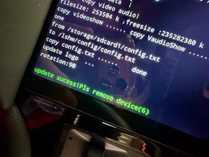 ポルシェ　マカン　カイエン　パラメーラ　911　porsche カーナビ　純正　ナビ　ナビ交換　アンドロイド　CarPlay カープレイ　12.3インチ  12.5インチ　ファームウェア　アップグレード　ソフトウエア　Android 13 14 15 アイフォン　iPhone グーグル　クラリオン　bose ボーズ　ノイズ　カーオーディオ　不具合　音が出ない　画面がチラつく　電源　落ちる　再起動　can bus ステリモ　ホットワイヤード