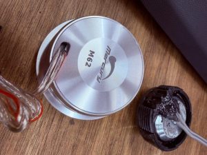 シビック　タイプr civic type r スピーカー交換　カーオーディオ　音質　向上　改善　ツイーター　デッドニング　dsp 車種別　専用　インナーバッフル　ツイーター埋め込み　スエード　アルカンターラ　内装　音調整　サウンドセッティング　Mercury Car Audio マーキュリー　m62 HOT WIRED ホットワイヤード　キッカー kicker