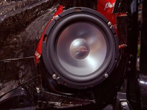 シビック　タイプr civic type r スピーカー交換　カーオーディオ　音質　向上　改善　ツイーター　デッドニング　dsp 車種別　専用　インナーバッフル　ツイーター埋め込み　スエード　アルカンターラ　内装　音調整　サウンドセッティング　Mercury Car Audio マーキュリー　m62 HOT WIRED ホットワイヤード　キッカー kicker