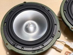 DIFENDER LAND ROVER ランドローバー ディフェンダー メリディアン meridian スピーカー交換 ツイーター ウーハー 音質 カーオーディオ 通販 車種別 プラグアンドプレイ 2インチ ワイドレンジドライバー Mercury Car Audio Audible Physics Audiocircle HOT WIRED 通販 業販