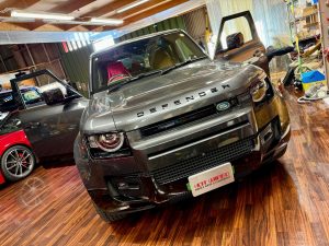 メリディアン ランドローバー ジャガー ディフェンダー 純正メリディアン meridian defender 110 90 レンジローバー カーオーディオ 音質 ツイーター スピーカー交換 ウーハー カーオーディオ専門店 車種別 通販 diy プラグアンドプレイ kicker focal Mercury Car Audio ワイドレンジ HOT WIRED