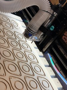 LEXUS IS IS300 IS500 レクサス　純正　Mark Levinson マークレビンソン　マクレビ　スピーカー交換　ツイーター　ウーハー　サブウーハー　サラウンド　センタースピーカー　unity ユニティ　ワイドレンジ　ワイドディスパージョン　インパネ　スピーカー　ダッシュ　サラウンド　8インチ　2インチ ワイドレンジドライバー　HOT WIRED ホットワイヤード　通販　車種別　インピーダンス　フェーズ　プラグアンドプレイ　kicker bewith blam Audiocircle Mercury Car Audio デッドニング　音質　カーオーディオ　カーオーディオ専門店　改善　向上　スピーカー　