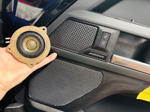 DIFENDER LAND ROVER ランドローバー ディフェンダー メリディアン meridian スピーカー交換 ツイーター ウーハー 音質 カーオーディオ 通販 車種別 プラグアンドプレイ 2インチ ワイドレンジドライバー Mercury Car Audio Audible Physics Audiocircle HOT WIRED 通販 業販 M62 DFFDW+TW インナーバッフル レンジローバー ディスカバリー 110 90 ジャガー ディスカバリー イヴォーグ ミッドレンジ スコーカー
