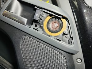 DIFENDER LAND ROVER ランドローバー　ディフェンダー　メリディアン　meridian スピーカー交換　ツイーター　ウーハー　音質　カーオーディオ　通販　車種別　プラグアンドプレイ　2インチ ワイドレンジドライバー　Mercury Car Audio Audible Physics Audiocircle HOT WIRED 通販　業販　M62 DFFDW+TW インナーバッフル　レンジローバー　ディスカバリー　110 90 ジャガー　ディスカバリー　イヴォーグ　ミッドレンジ　スコーカー